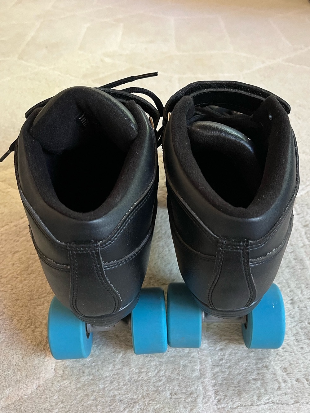 Riedell R3 Skates - Picture 2 of 16